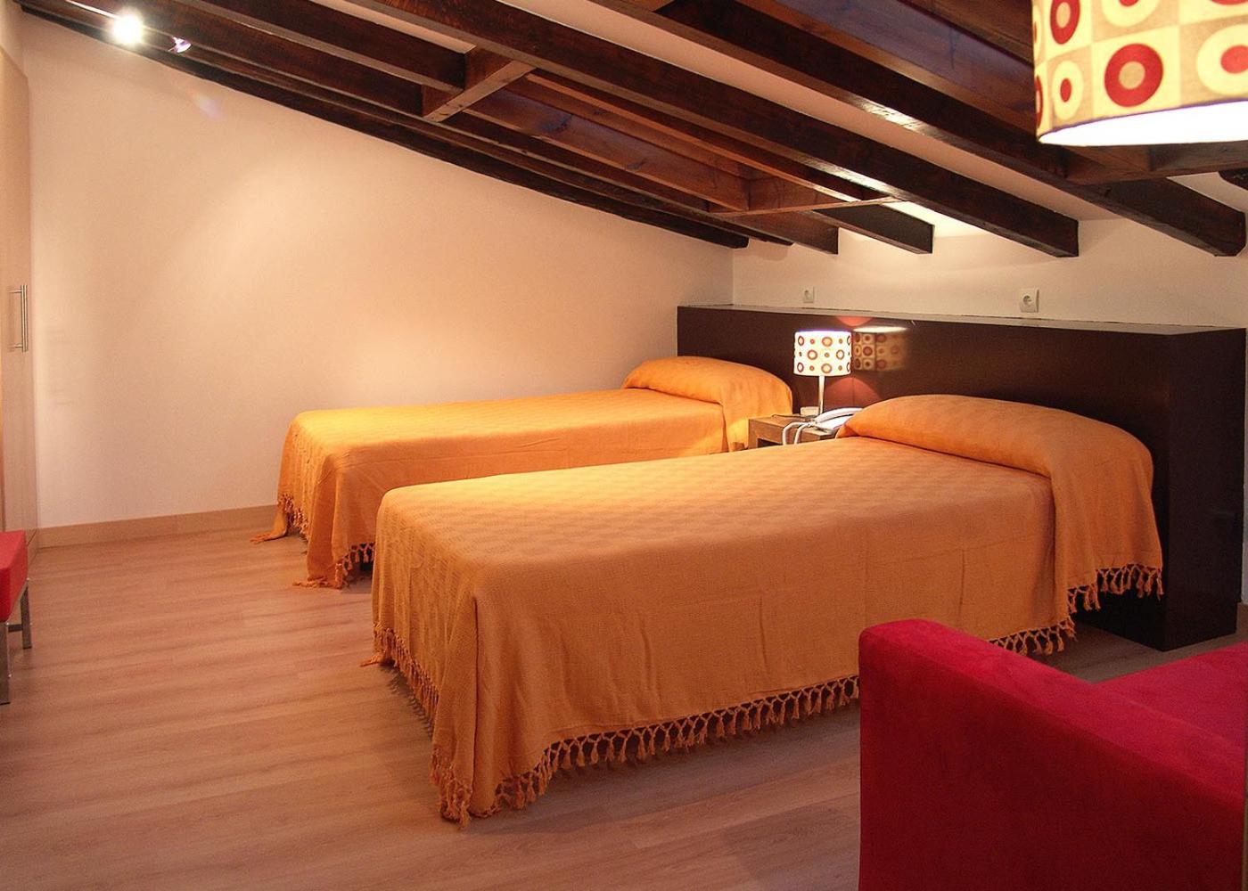 Gastro Hotel La Giraldilla Льєрганес Номер фото